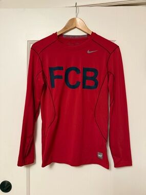Nike Red Pro Combat Long Sleeve Athletic Tee Small FCB Barcelona Soccer